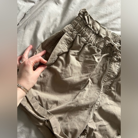 Abercrombie Paper Bag Shorts - Picture 5 of 10